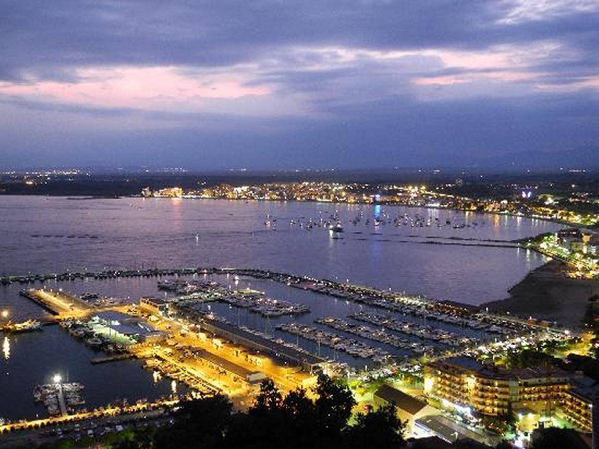 Amazing Seaview Apartment With Terrace & Parking - Casa Artevida Roses Ngoại thất bức ảnh