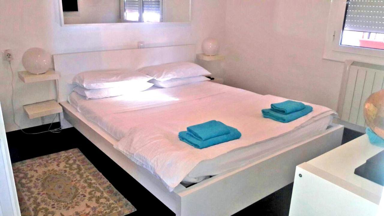 Amazing Seaview Apartment With Terrace & Parking - Casa Artevida Roses Ngoại thất bức ảnh